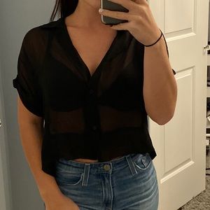 INTERMIX KAIN SHORT SLEEVE CROP BUTTON DOWN